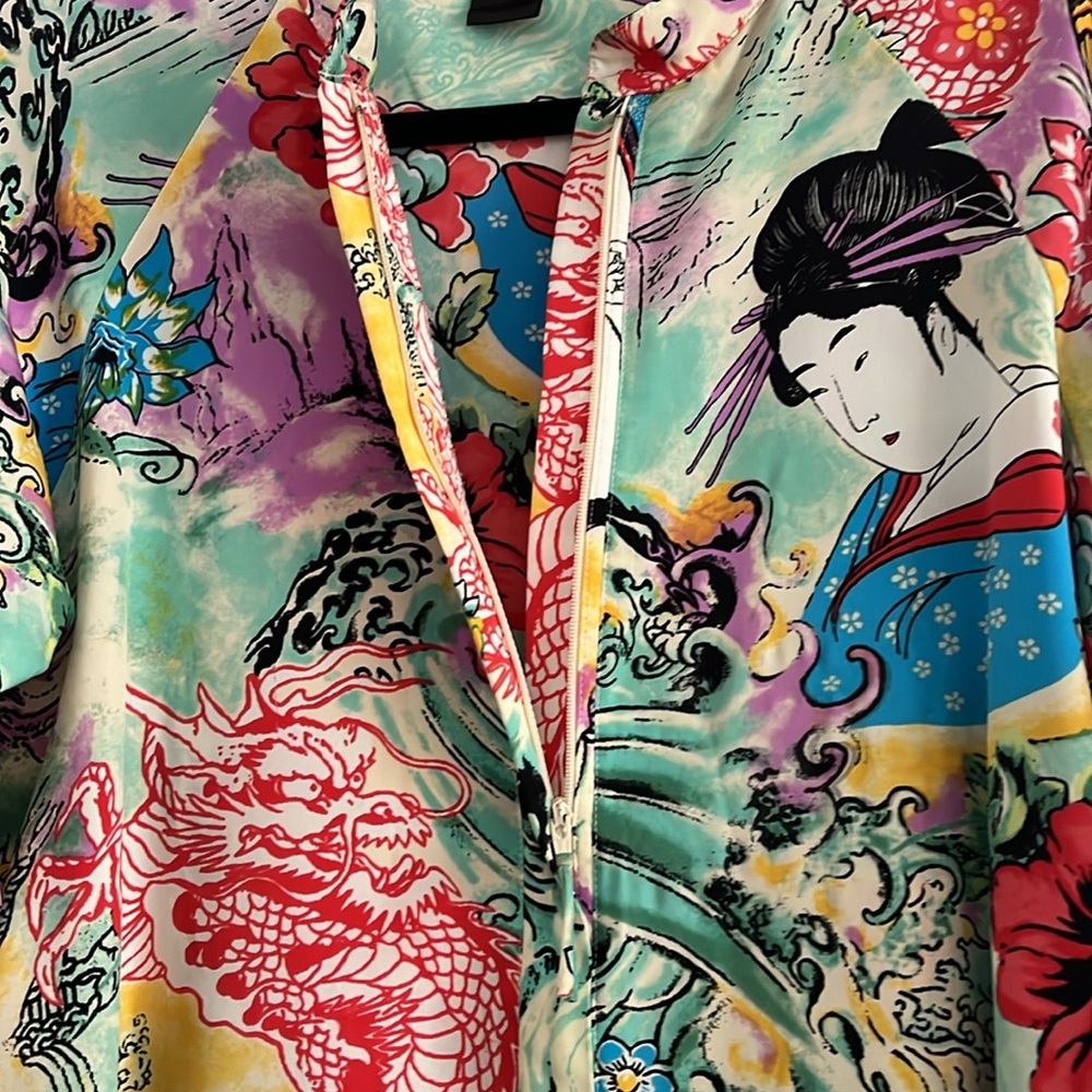 Natori Multicolor Asian Art  Tunic - Picture 4 of 12